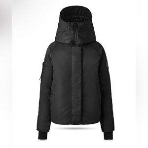 Canada Goose womens Everleigh bomber jacket - medium